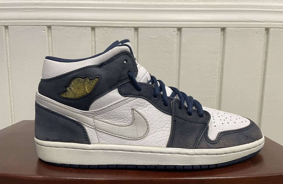 2001 Nike Air Jordan 1 I Retro + Midnight Navy Jeter PE 2001 Nike Air Jordan 1 I Retro + Midnight Navy Jeter PE