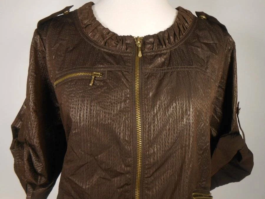 Hermosa Chaqueta Cortavientos Para Mujer Talla 2 Chico's Zenergy Marrón SS Cremallera Usada en Excelente Condición Foto 2 de 4