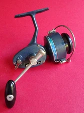 A VERY GOOD LITTLE USED VINTAGE MITCHELL 411A SPINNING/CARP REEL