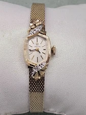 AUTHENTIC 14K YELLOW GOLD OMEGA LADY DIAMOND WATCH 17 JEWELS  MECHANICAL  SWISS