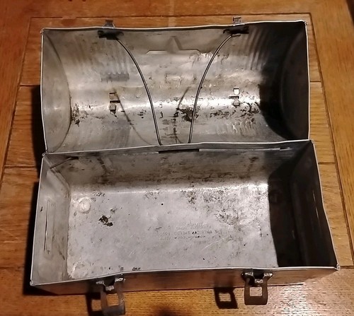 Vintage American Thermos "V" Victory Dome Lunch Box 1950’s Metal 10" long - Bild 5 von 5