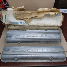56-59 C1 Corvette 7 Fin Staggered Bolt Valve Covers-gm 3726086 Lightly Used