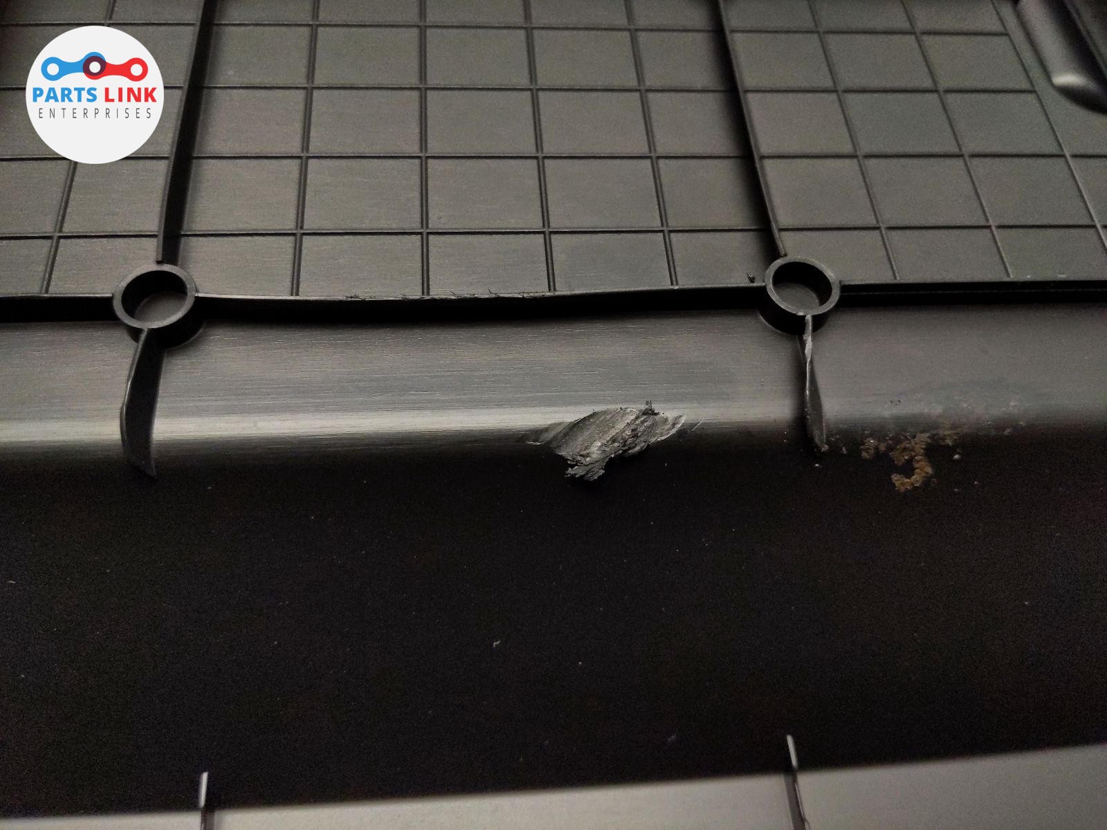 2017-22 MASERATI LEVANTE REAR TRUNK CARGO STORAGE TRAY TOOL COMPARTMENT M161 OEM