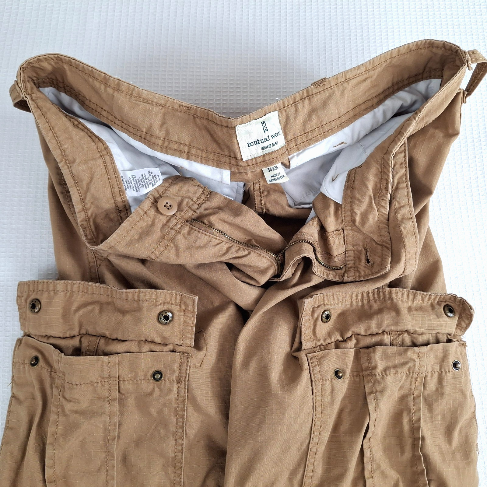 Mutual Weave Men's Cargo Pants Size 34 Ins 33 Relaxed Taper Ripstop Snap Beige