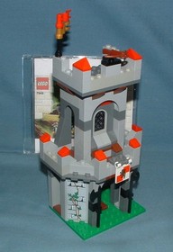 CASTLE, KINGDOMS, OUTPOST ATTACK SET 7948 - LEGO - 2010 - USED CONDITION