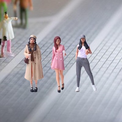 3Pcs 1/64 Girls Miniature Figures for Tabletop Display Photography Props