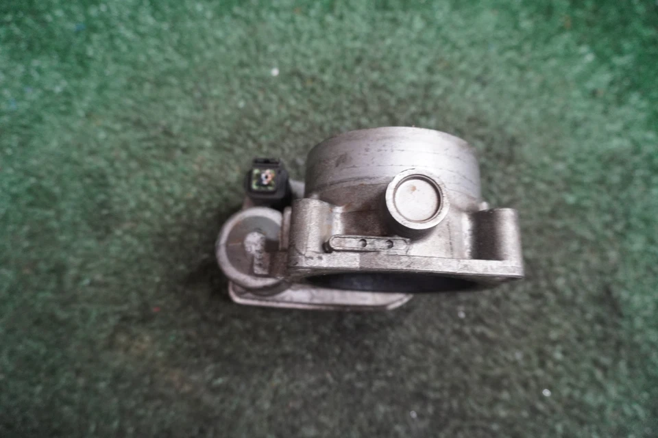 Chrysler 300C 2008 2009 2010 2011 carrocería del acelerador 5,7 L fabricante de equipos originales 138 k millas A2C53099252 Foto 3 de 4