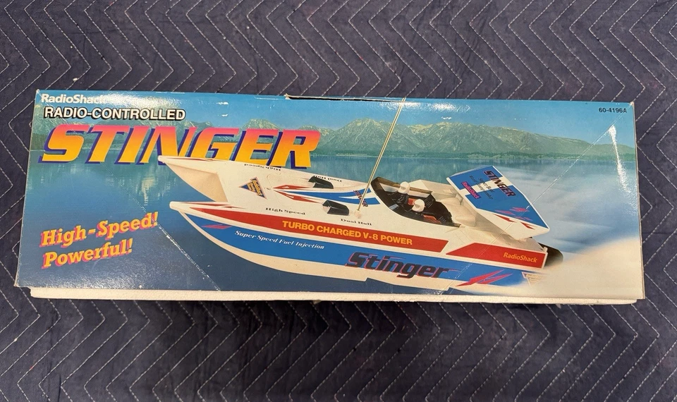 Vintage RadioShack Stinger Radio-Controlled Racing Boat NIB - Image 2 of 4