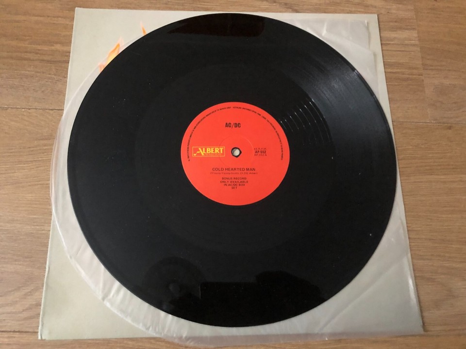 AC/DC Cold Hearted Man 12