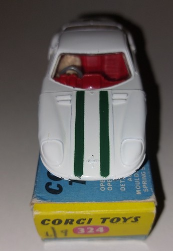 CORGI #324 MARCOS 1800 G.T. VOLVO ALL ORIGINAL with DRIVER 1966 - Picture 5 of 12