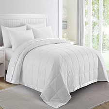 Puredown Soft Lightweight Down Blanket with Satin Trim for Full/Queen, White