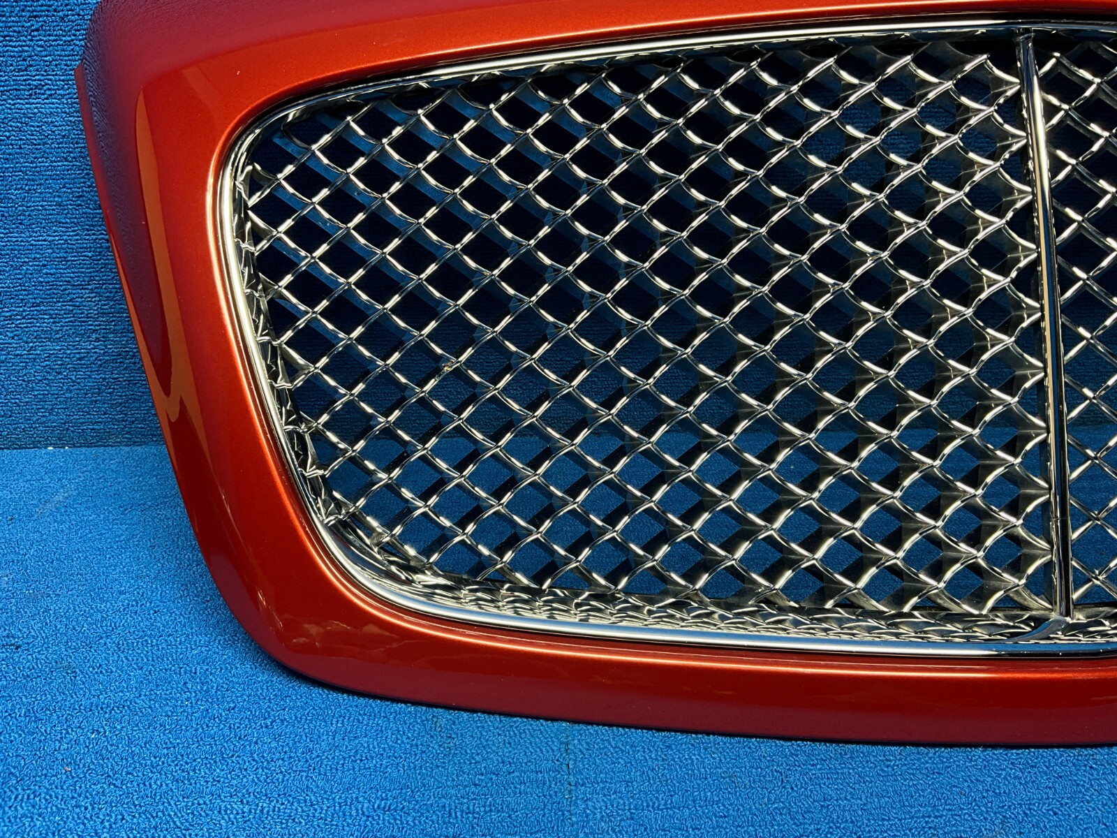 RED 2006-2010 BENTLEY CONTINENTAL GTC FRONT GRILL MESH HOOD BEZEL TRIM OEM