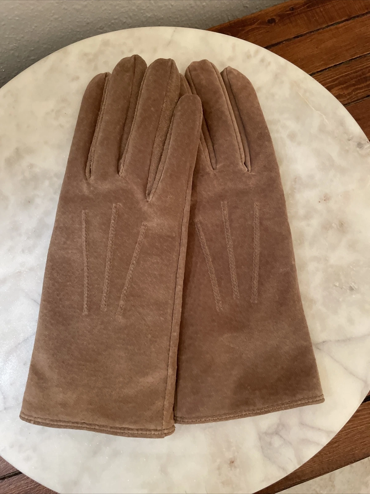 Isotoner Women's Suede Fleece Lined Driving Leather Gloves Beige SZ Large