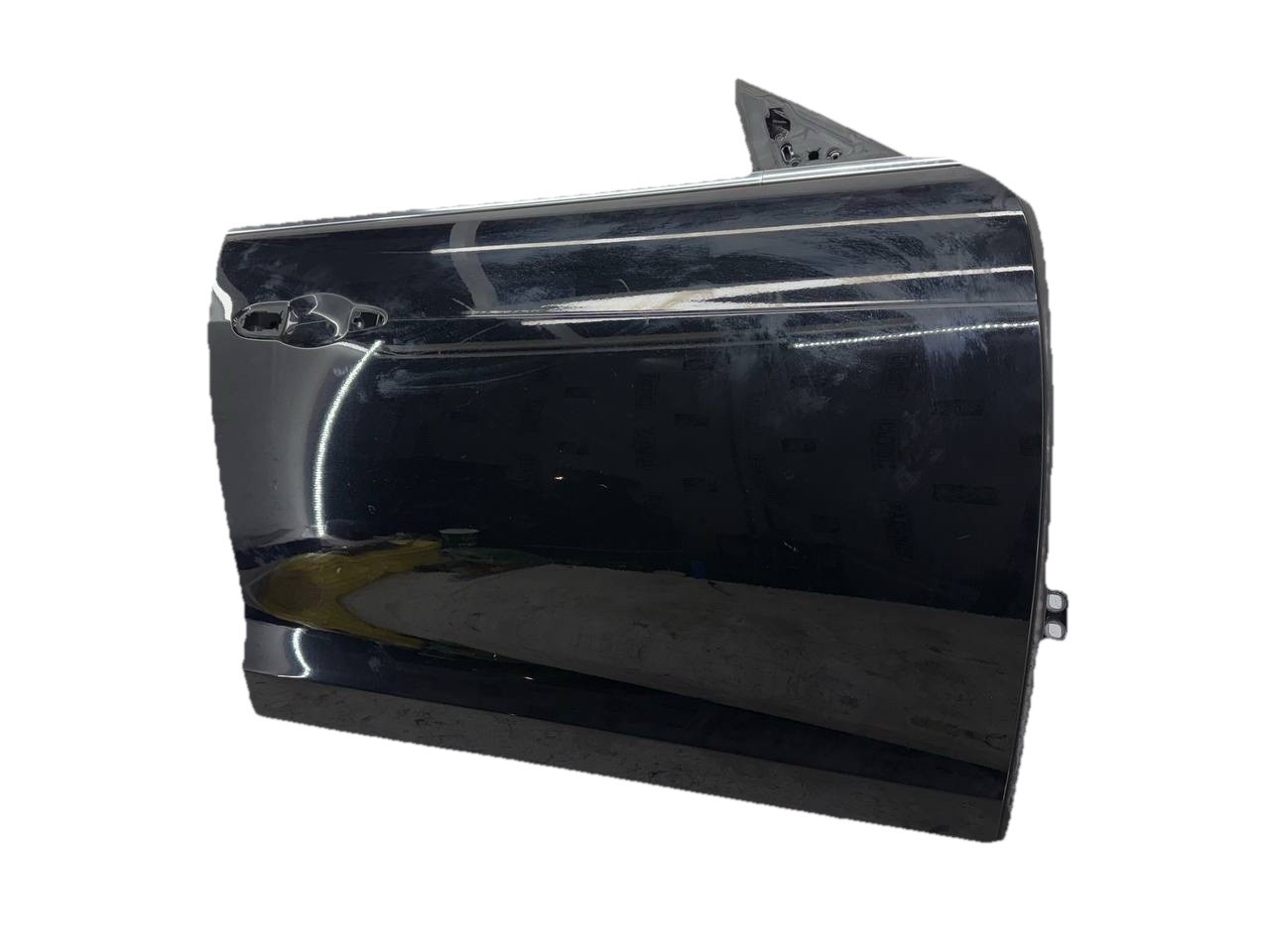14-20 Maserati Ghibli Front Right Door Shell Black