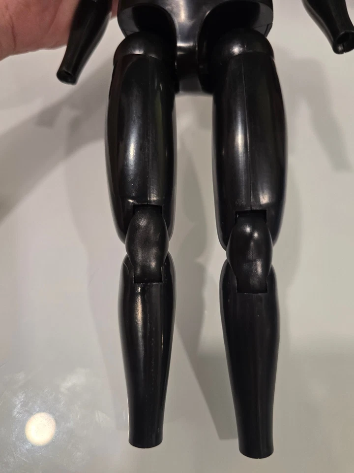 Sideshow Star Wars Darth Vader 1/6 Body - Image 3 of 4