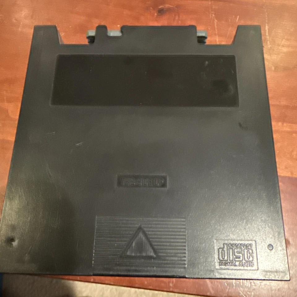 Kenwood-CDM-600-CD Changer Magazine - Image 4 of 4