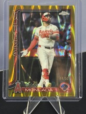2025 Topps Chrome Update #USC22 Yoán Moncada Gold RayWave rifrattori #/50