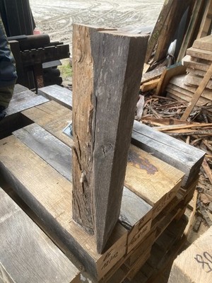 Eichenbalken  sägerau - angetrocknet - 10 x 12 cm Länge 45 cm nur 9,60  