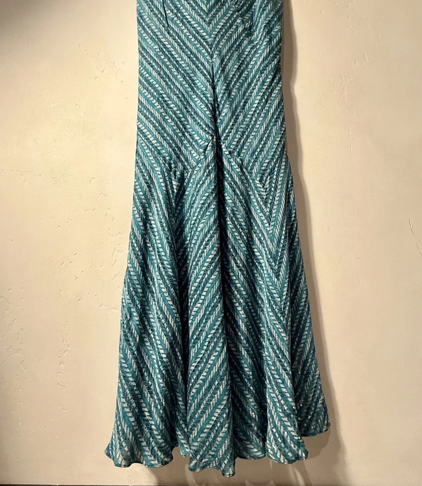 Vestido sin Mangas De Colección Años 90 Y2K Seda Corte Sesgado 14 Lentejuelas Cintura Imperio Midi Capricho Foto 2 de 4