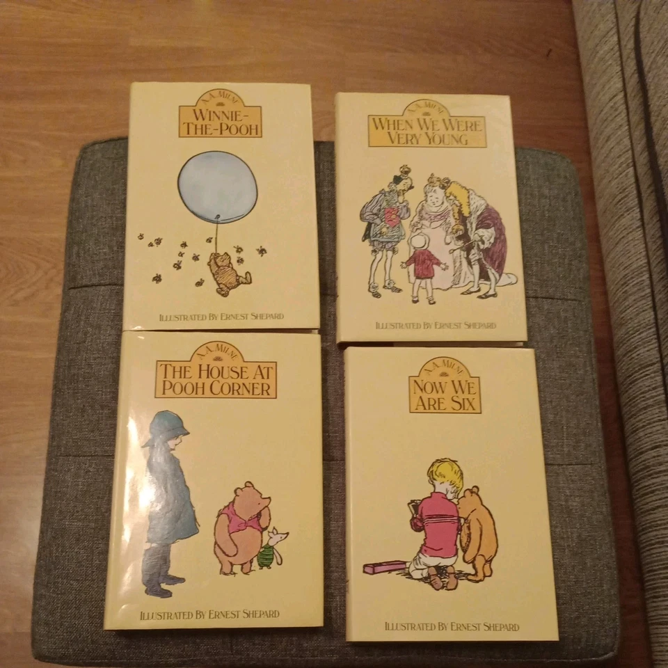 Vintage The Pooh Gift Box by A.A Milne, 1977 - Image 3 of 4