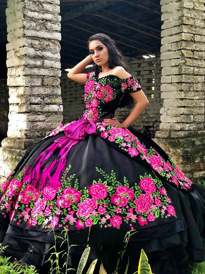 heart dress black and white White Heart Printed Sleeveless Tiered Maxi Dress For Women â‚¬€œ The Kaftan Company 3XL main image 0