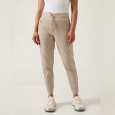 Athleta Trekkie North Jogger Pants Tan Khaki Women's Size 2 Active Athleisure