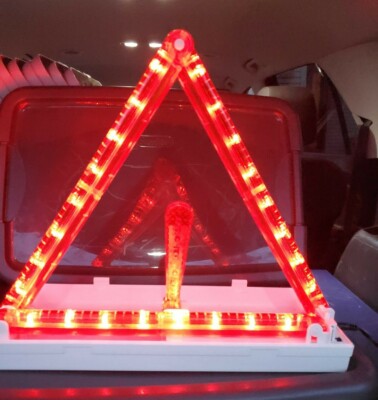 Universal Vehicle Triangle Warning Light Emergency Security Flash Lamp*NEW*