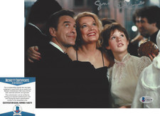 ACTRESS GENA ROWLANDS SIGNED 8X10 PHOTO DIRECTOR JOHN CASSAVETES BECKETT COA BAS