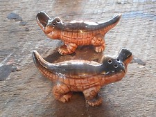 ** Nice Vintage Pair Alligator Crocodile Brown Salt Pepper Shakers Japan **