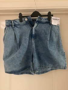 Ladies High Waisted Denim Shorts Size 