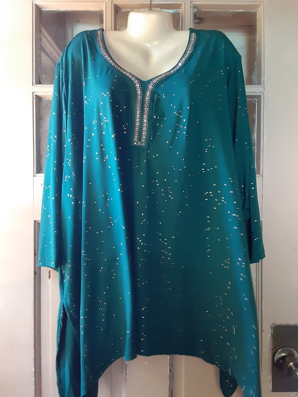 Catherines Woman's 3/4 Sleeve Embellished Handkerchief Hem Tunic Size 4X