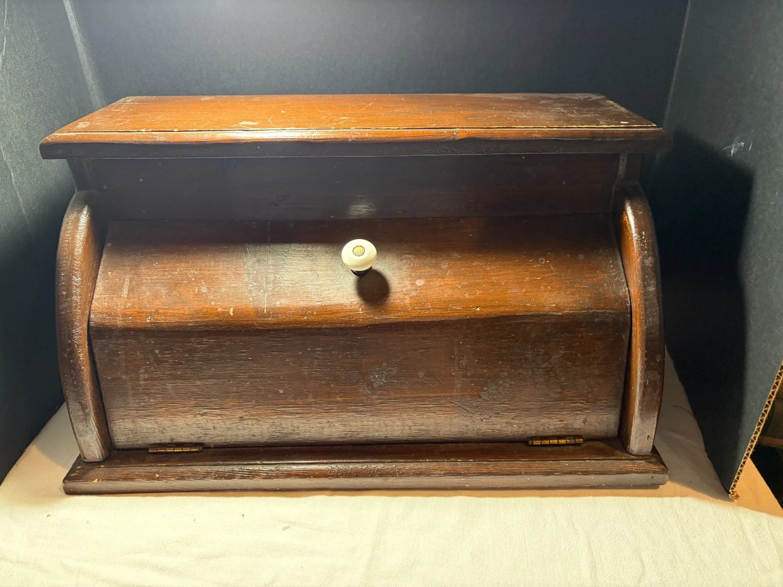 Vintage Wooden Breadbox Farmhouse Kitchen Solid Wood Rustic
Opens in a new window or tab