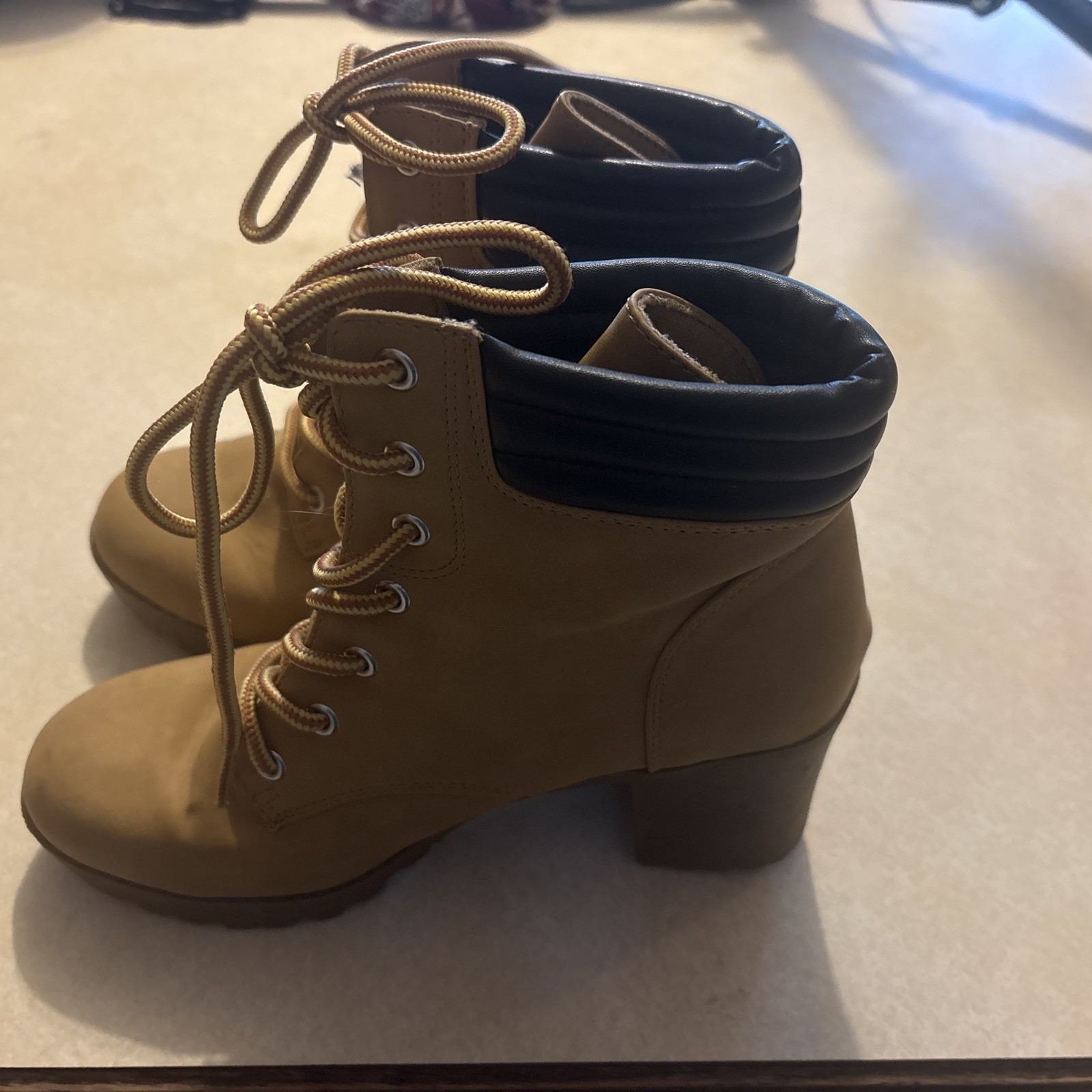 Women’s Tan Lace-Up Ankle Bootie Boots, Round Toe, Solid, Faux Leather Size 8