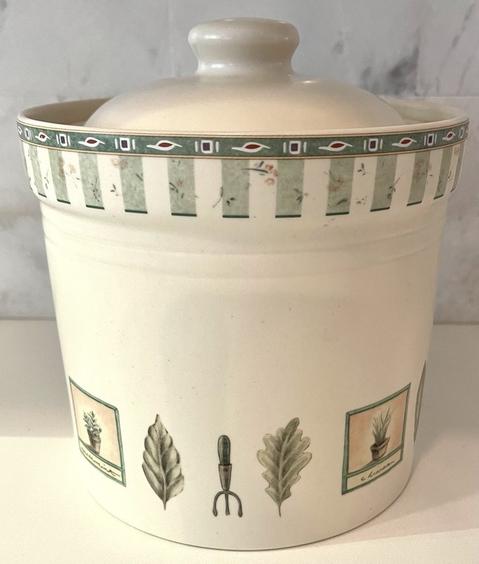 PFALTZGRAFF NATUREWOOD 502 CANISTER AND LID (SUGAR) PERFECT CONDITION