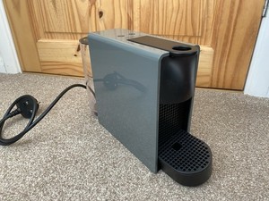 Nespresso Essenza Grau Mini Pod Kaffeemaschine Espresso | Cappuccino | Latte