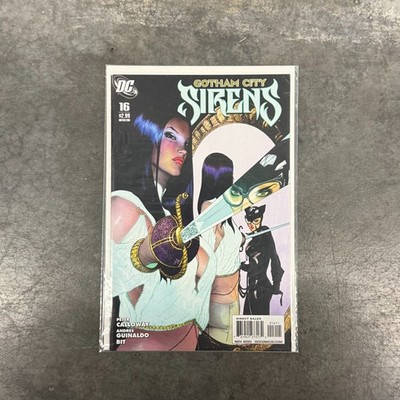 Nov 2010 #16 Peter Calloway Catwoman Gotham City Sirens Comic Book by DC Comics