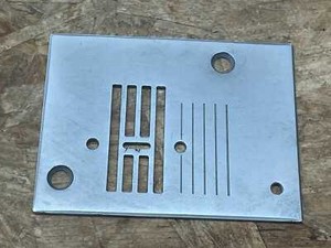 Stichplatte für Nähmaschine VICTORIA 270 E