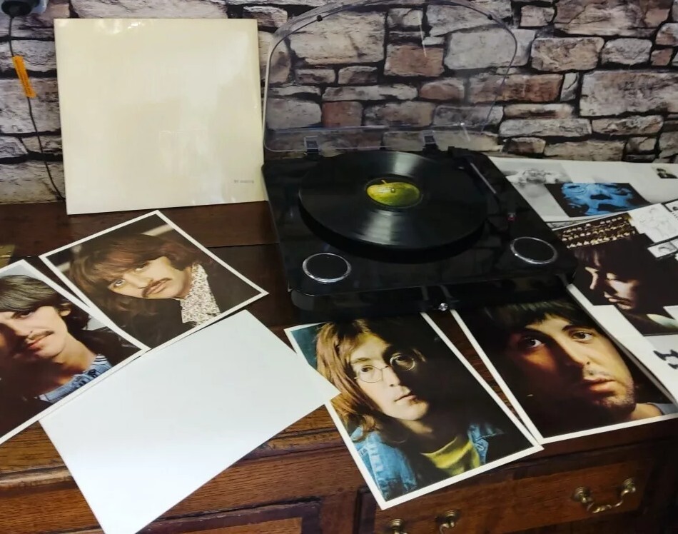 Foto 1 di 16