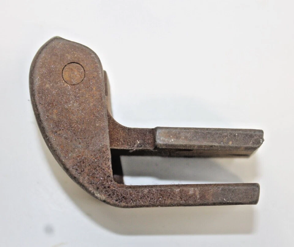 Unknown Vintage Cast Iron Automobile Door Hinge 1930's-40's ? Ford Model A? - Imagem 3 de 4