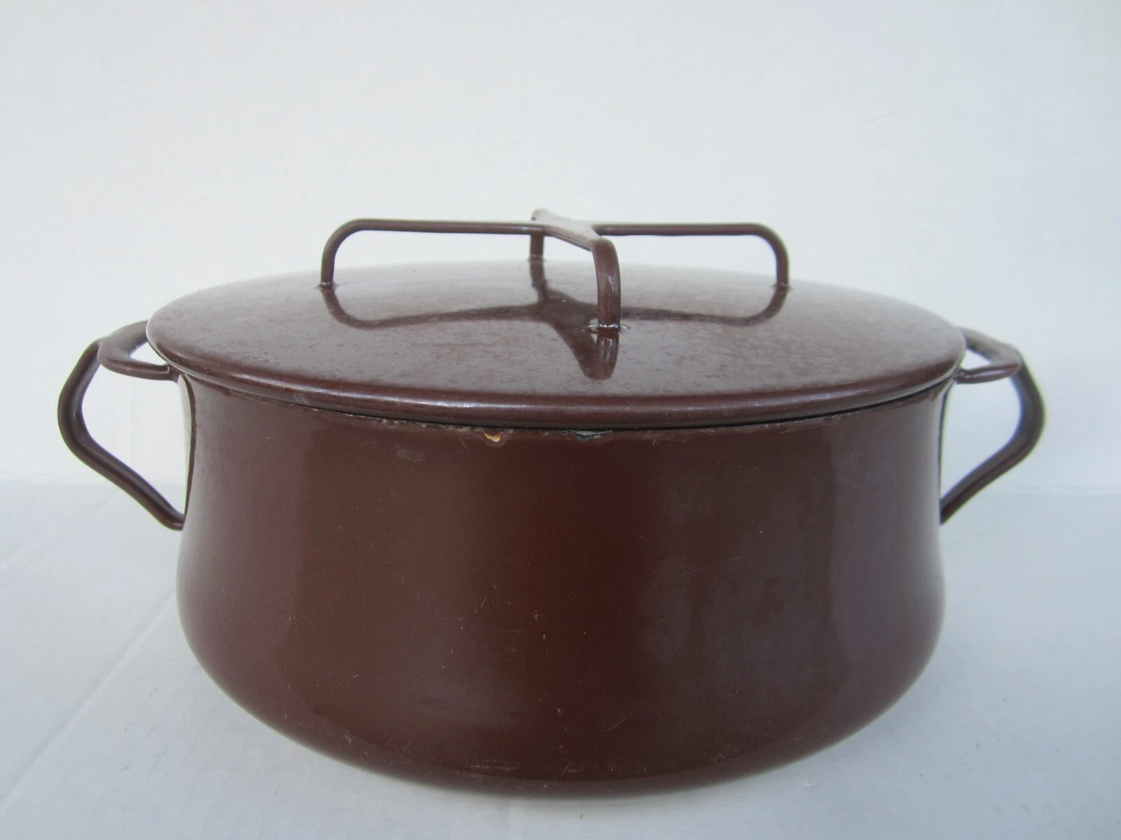 DANSK Cobenstyle Design France IHQ Brown 3QT Enamelware Dutch Oven with Lid.