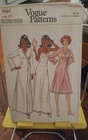 Vogue 9197 misses negligee nightgown robe lace insets empire bridal sz 10 NEW