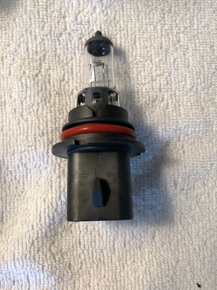 2 New Eiko 9004 Headlight Lamp Bulbs Halogen  - Image 3 of 4