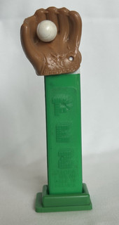 PEZ Vintage Glove & Ball No Feet Austria