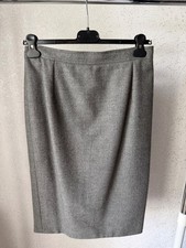 Vintage classic Valentino miss V wool skirt size 42