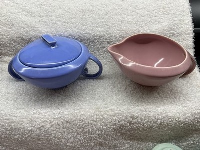 1937-1942 Ultra California Pottery Pastel Sugar & Creamer Vernon Kilns USA