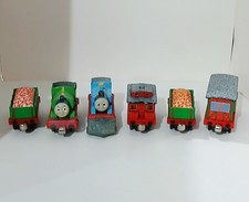 Thomas and Percy Snowy  Holiday Cars Thomas and Friends Take N Play Take Along