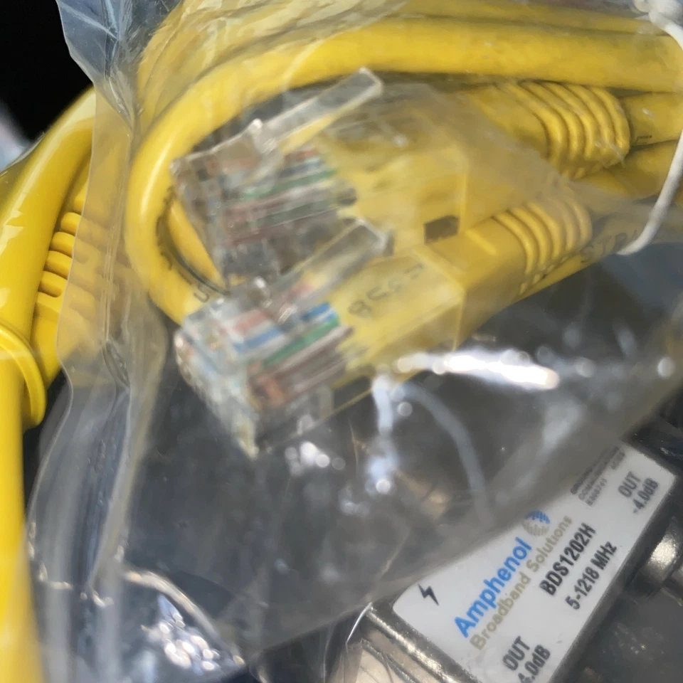 Arris TM1602A Cable Modem  - Image 3 of 4