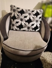 Shannon Style Love Chair - 360° Rotating PickUpOnly Darlington Area Quick Sale