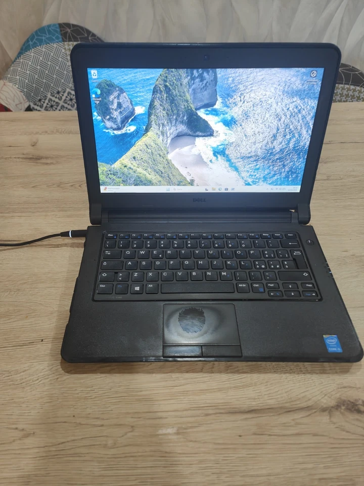 Dell Latitude 3340 · i5-4210U · 8GB · 256GB, foto 1 di 5
