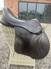 Kent & Masters adjustable MPJ jump saddle 16.5 inches Brown